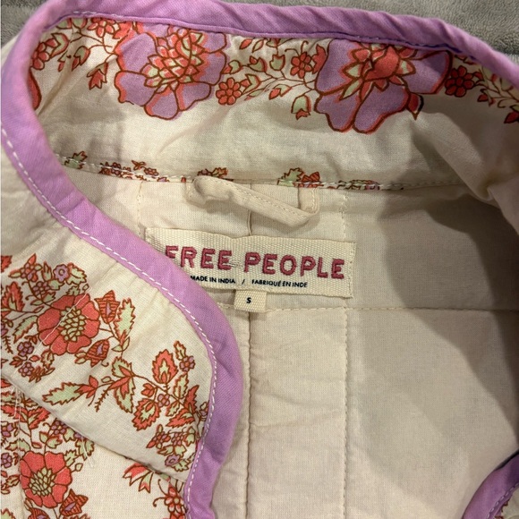 Free People Floral Quilted Puffer Jacket - Cream and Pink - Picture 4 of 4